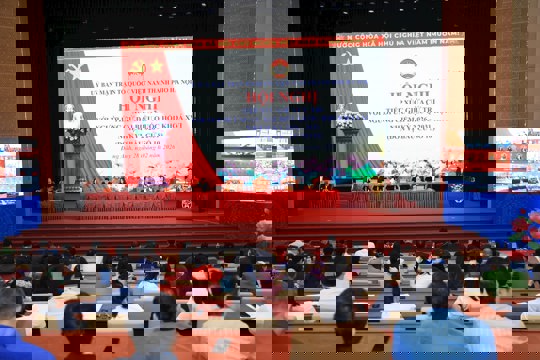 Bí thư Thành ủy Hà Nội Nguyễn Duy Ngọc và các ứng cử viên đại biểu Quốc hội tiếp xúc cử tri, vận động bầu cử