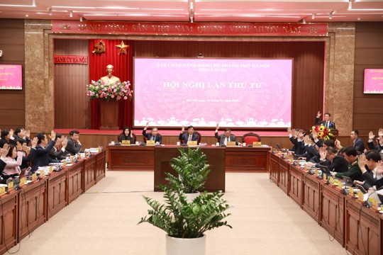 Khai mạc Hội nghị lần thứ tư Ban Chấp hành Đảng bộ thành phố Hà Nội