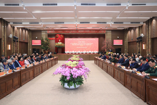 Thành ủy Hà Nội gặp mặt nguyên lãnh đạo Thành phố qua các thời kỳ