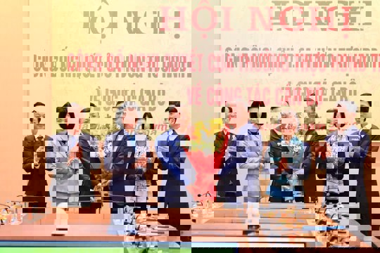 Ban Thường vụ Thành ủy Hà Nội và Thường trực HĐND Thành phố tổ chức công bố các quyết định về công tác cán bộ