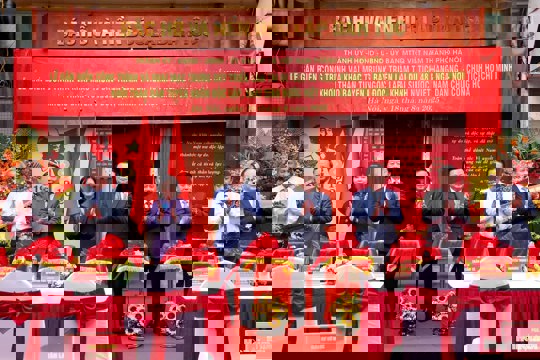 Hà Nội gắn biển công trình và trưng bày triển lãm tại di tích lịch sử 48 Hàng Ngang