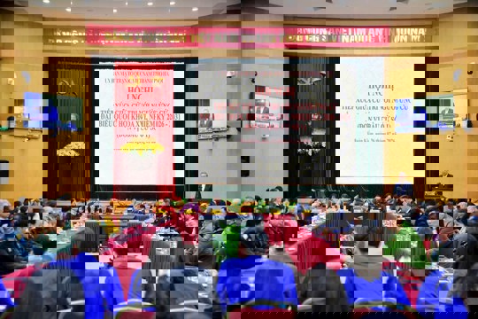 Tổng Bí thư Tô Lâm và ứng cử viên đại biểu Quốc hội tiếp xúc cử tri, vận động bầu cử tại Hà Nội