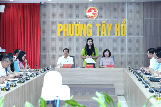 Đại biểu HĐND Thành phố tiếp xúc cử tri sau kỳ họp thường lệ giữa năm 2025