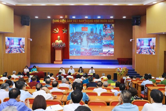 Chủ tịch HĐND Thành phố Nguyễn Ngọc Tuấn tiếp xúc cử tri 10 phường của Thành phố 