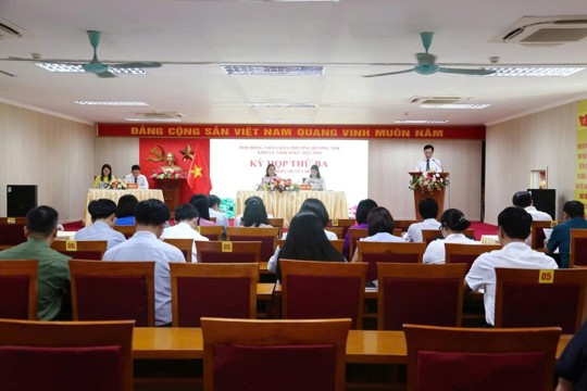 HĐND phường Dương Nội họp kỳ chuyên đề về việc ghép khu dân cư và đổi tên tổ dân phố 