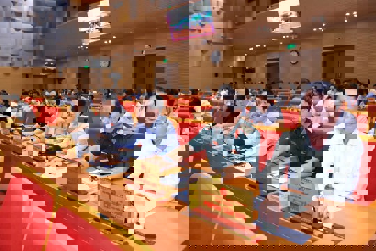 Sửa đổi Nghị quyết số 33/2024/NQ-HĐND về việc áp dụng biện pháp yêu cầu ngừng cung cấp dịch vụ, điện, nước