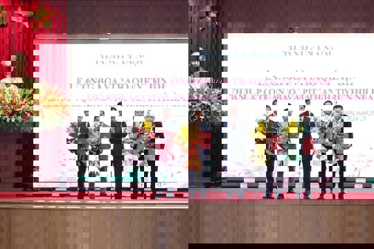 Công bố và trao Quyết định thành lập cơ quan Báo và Phát thanh, Truyền hình Hà Nội 