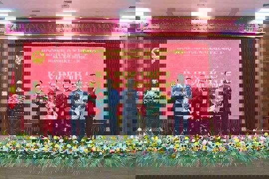 HĐND xã Phúc Thọ thông qua nhiều nội dung về nhân sự và đầu tư công 