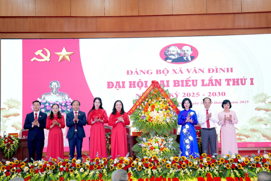 Đại hội Đảng bộ xã Vân Đình thành công tốt đẹp