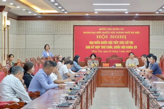 Phó Chủ tịch HĐND Thành phố Phạm Thị Thanh Mai tiếp xúc cử tri sau Kỳ họp thứ Chín, Quốc hội khoá XV 