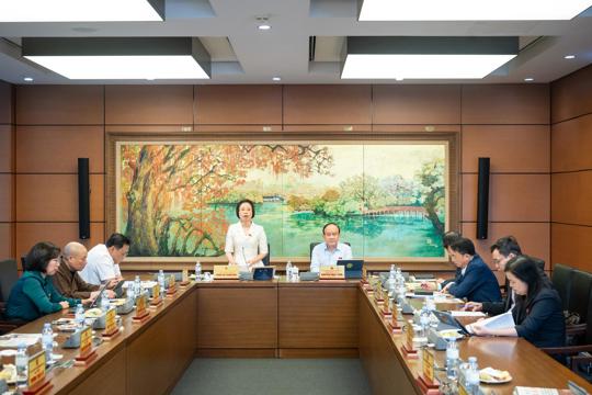 Quốc hội thảo luận về dự án Luật Viên chức (sửa đổi)