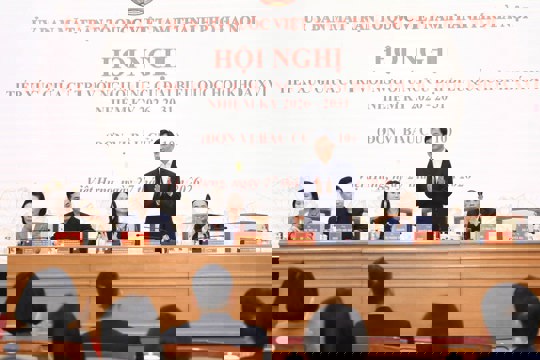 Bí thư Thành ủy Nguyễn Duy Ngọc và các ứng cử viên đại biểu Quốc hội tiếp xúc cử tri, vận động bầu cử