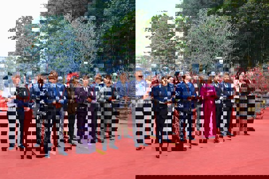 Lãnh đạo thành phố Hà Nội dâng hương tưởng nhớ các vị liệt tổ, liệt tông và Chủ tịch Hồ Chí Minh