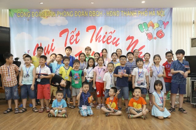 Chương trình Vui Tết Thiếu nhi tại cơ quan Văn phòng Đoàn ĐBQH và Văn phòng HĐND Thành phố 