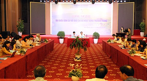 Đại biểu dân cử với báo chí và hoạt động truyền thông