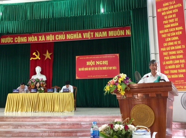 Tiếp xúc cử tri trước kỳ họp thứ Sáu,  Quốc hội khóa XIV tại Đông Anh, Long Biên 