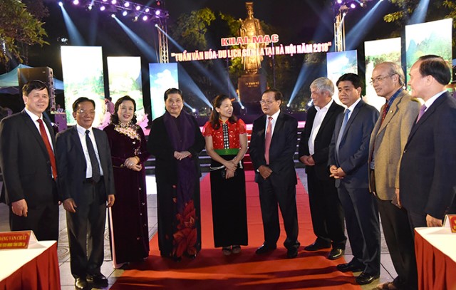 Phó Chủ tịch Thường trực HĐND Thành phố Nguyễn Ngọc Tuấn dự Khai mạc Tuần lễ Văn hóa - du lịch Sơn La tại Hà Nội