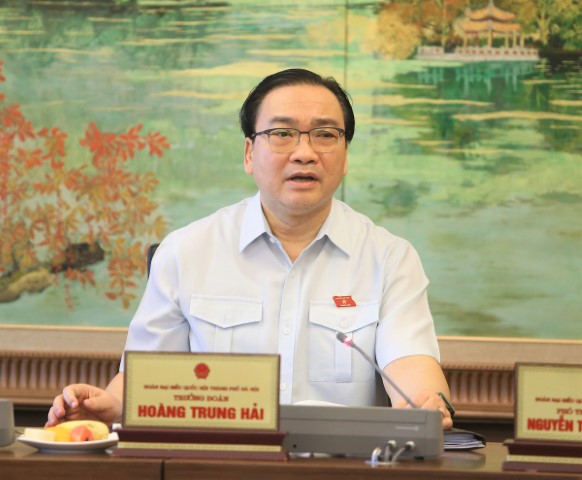 Đoàn Đại biểu Quốc hội thành phố Hà Nội thảo luận tại Tổ về Dự án Luật Kiến trúc