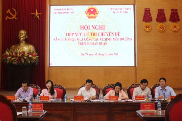 Hội nghị TXCT chuyên đề “Nâng cao hiệu quả công tác vệ sinh môi trường” trên địa bàn quận Tây Hồ