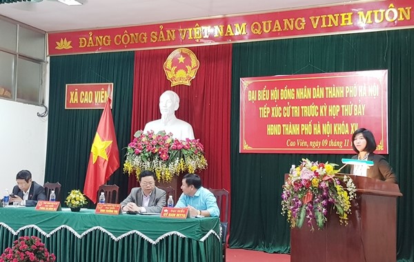 Phó Chủ tịch Phùng Thị Hồng Hà tiếp xúc cử tri huyện Thanh Oai