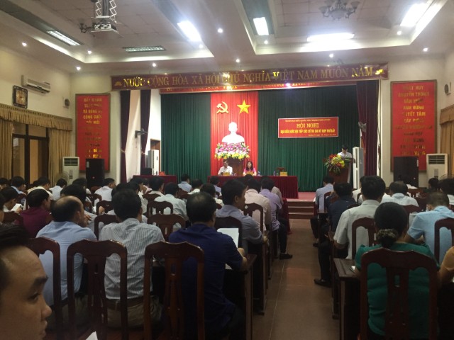  Đại biểu Quốc hội thành phố Hà Nội, đơn vị bầu cử số 6 tiếp xúc cử tri báo cáo kết quản kỳ họp thứ Bảy, Quốc hội khóa XIV