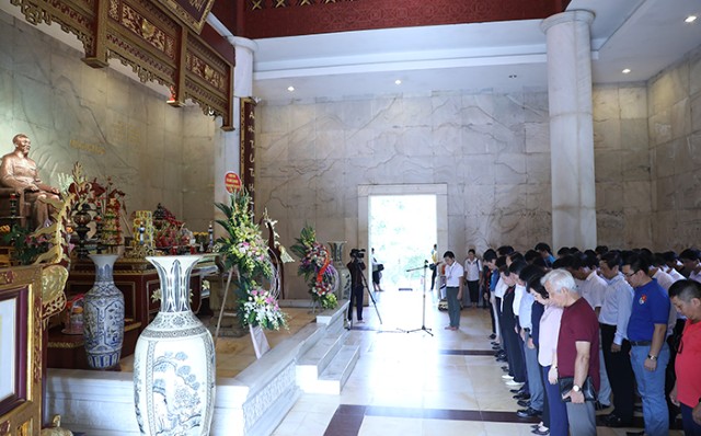 Sinh hoạt chuyên đề tại Khu di tích Quốc gia đặc biệt Pác Bó 