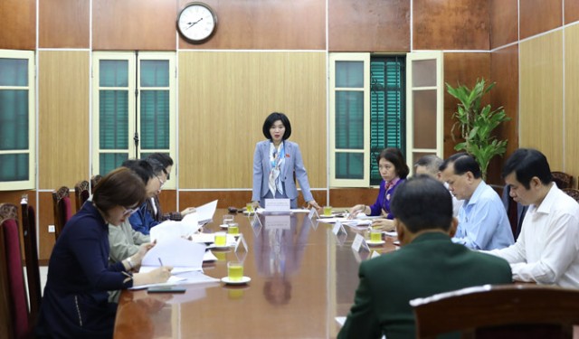 Phó Chủ tịch Phùng Thị Hồng Hà tiếp công dân tháng 10/2020