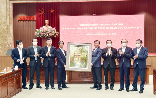 Thường trực Thành ủy Hà Nội làm việc với Ban Cán sự Đảng Bộ Giáo dục và Đào tạo 