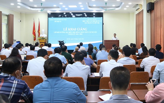 Khai giảng lớp bồi dưỡng đại biểu HĐND cấp huyện nhiệm kỳ 2021-2026