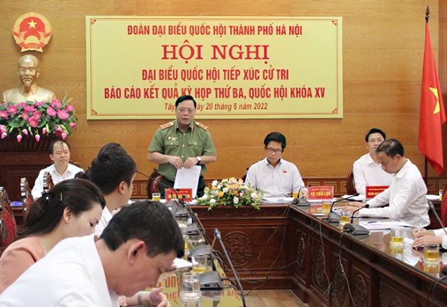 Đại biểu Quốc hội thành phố Hà Nội tiếp xúc cử tri các quận Tây Hồ, Bắc Từ Liêm và huyện Hoài Đức