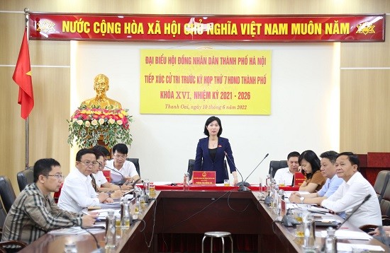 Phó Chủ tịch Thường trực HĐND TP Phùng Thị Hồng Hà tiếp xúc cử tri huyện Thanh Oai  