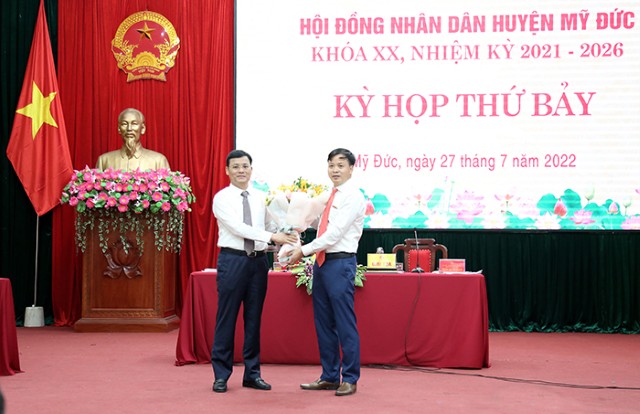 Phó Chủ tịch HĐND TP Phạm Quí Tiên dự kỳ họp thứ bảy HĐND huyện Mỹ Đức