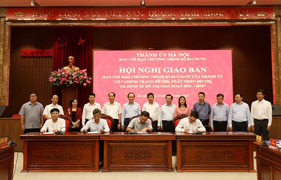 Cam kết thi đua quyết tâm hoàn thành chỉ tiêu Chương trình về Chỉnh trang đô thị, phát triển đô thị và kinh tế đô thị  