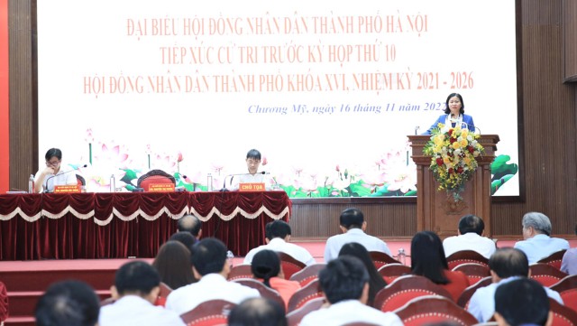 Phó Bí thư Thường trực Thành ủy Nguyễn Thị Tuyến tiếp xúc cử tri huyện Chương Mỹ 