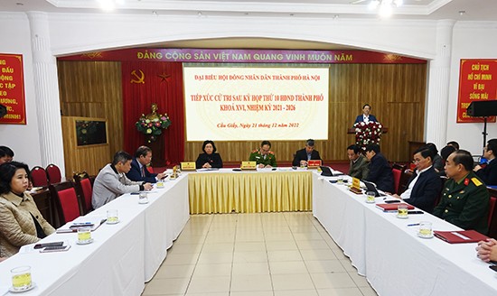 Đại biểu HĐND Thành phố tiếp xúc cử tri quận Cầu Giấy 