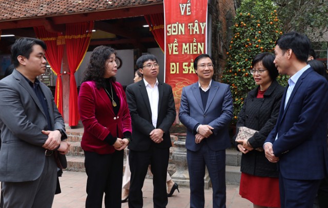 Các Ban HĐND Thành phố khảo sát công tác quản lý lễ hội trên địa bàn thị xã Sơn Tây