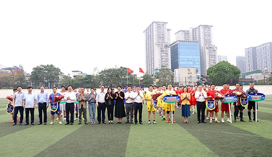 Giao lưu bóng đá giữa Ủy ban pháp luật Quốc hội, Bộ Tư pháp và UBND thành phố Hà Nội 