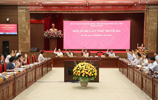 Bế mạc Hội nghị lần thứ mười ba Ban Chấp hành Đảng bộ TP Hà Nội khóa XVII