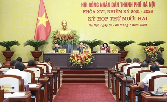 Ngày làm việc thứ hai, kỳ họp thứ mười hai, HĐND thành phố Hà Nội khóa XVI: Thông qua các nghị quyết quan trọng