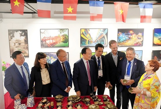 Tăng cường hợp tác trên các lĩnh vực giữa Hà Nội và các địa phương của Cộng hòa Pháp 