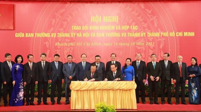 Trao đổi kinh nghiệm, hợp tác giữa thành phố Hà Nội và thành phố Hồ Chí Minh