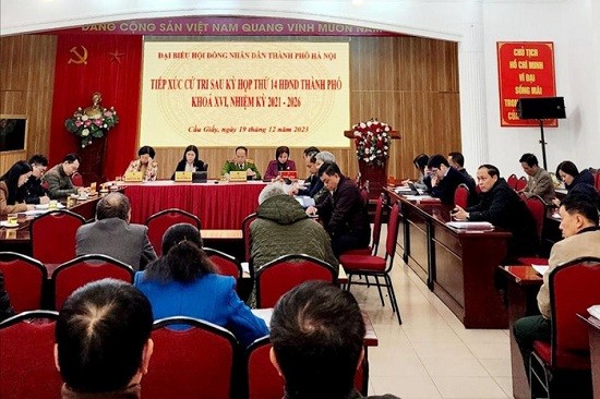 Đại biểu HĐND Thành phố tiếp xúc cử tri quận Cầu Giấy 