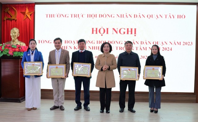 HĐND quận Tây Hồ triển khai nhiệm vụ năm 2024