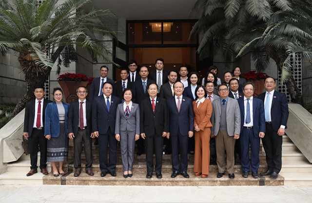 Chủ tịch HĐND Thành phố Nguyễn Ngọc Tuấn tiếp Đoàn đại biểu Quốc hội Lào