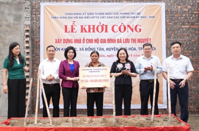 Hỗ trợ xây dựng, sửa chữa nhà ở cho 37 hộ nghèo, cận nghèo huyện Ứng Hòa