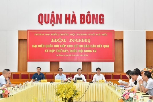 Đại biểu Quốc hội thành phố Hà Nội tiếp xúc cử tri quận Hà Đông, huyện Thanh Oai, Thanh Trì