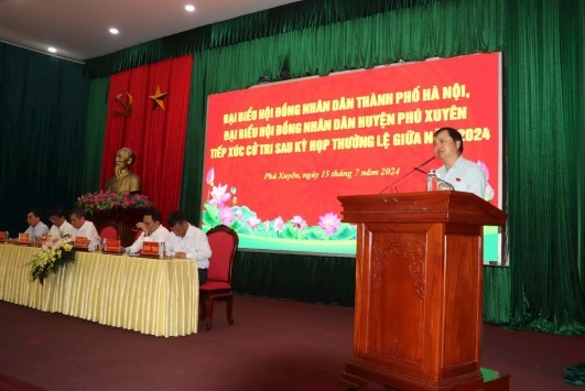 Cử tri Phú Xuyên kiến nghị đầu tư hạ tầng nông thôn xuống cấp