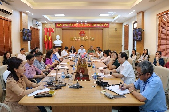 Đại biểu Quốc hội thành phố Hà Nội tiếp xúc cử tri các huyện Quốc Oai, Chương Mỹ, Thạch Thất