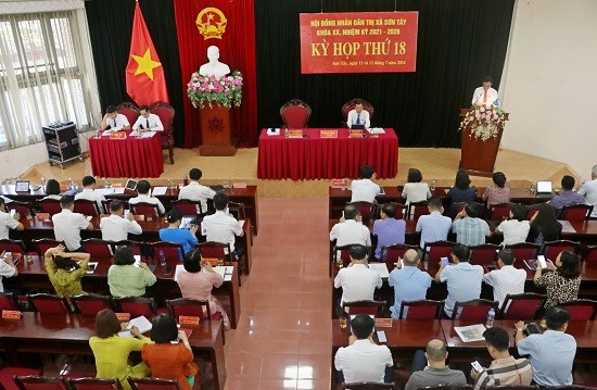 Khai mạc kỳ họp thứ 18 HĐND thị xã Sơn Tây khóa XX