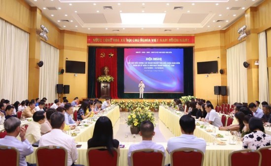 Quận Hoàn Kiếm: Biểu dương 70 doanh nghiệp tiêu biểu năm 2024